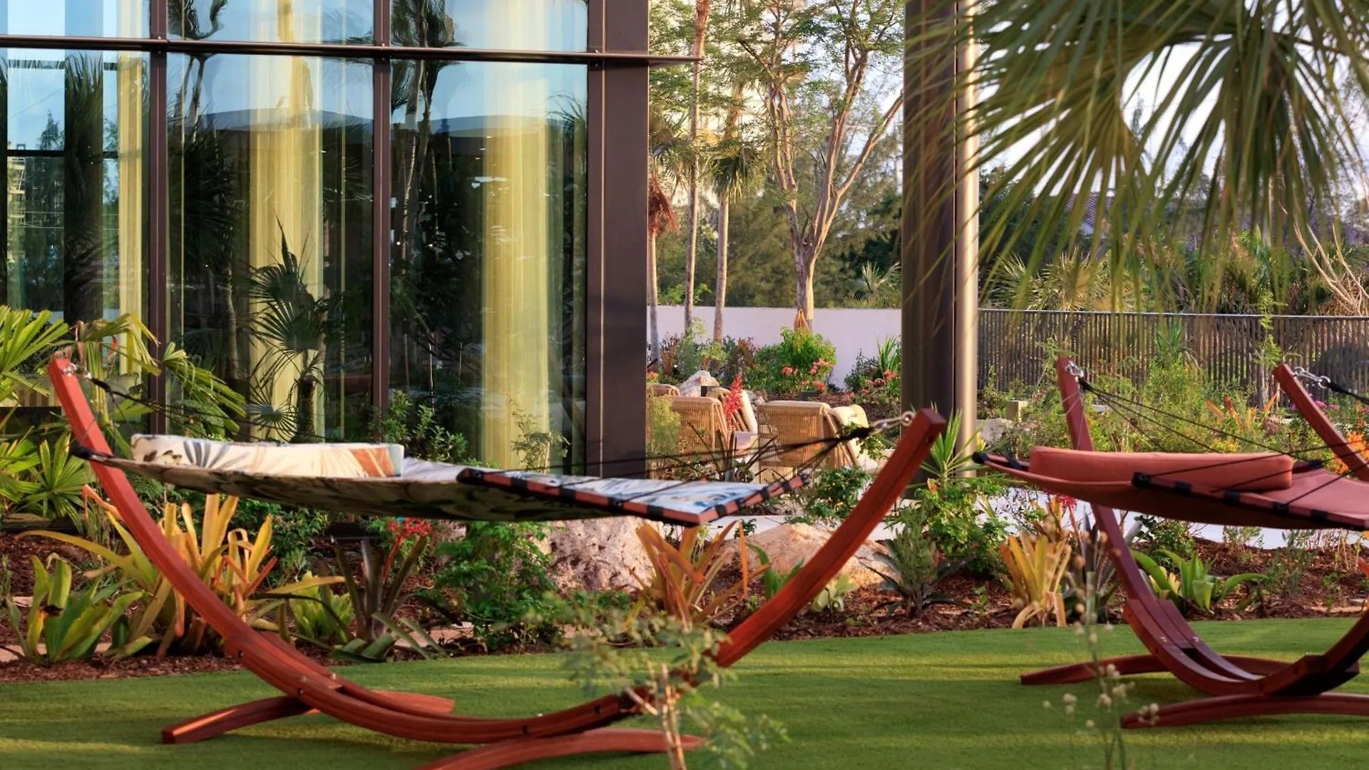 Hotel Indigo Grand Cayman By Ihg West Bay 3*,