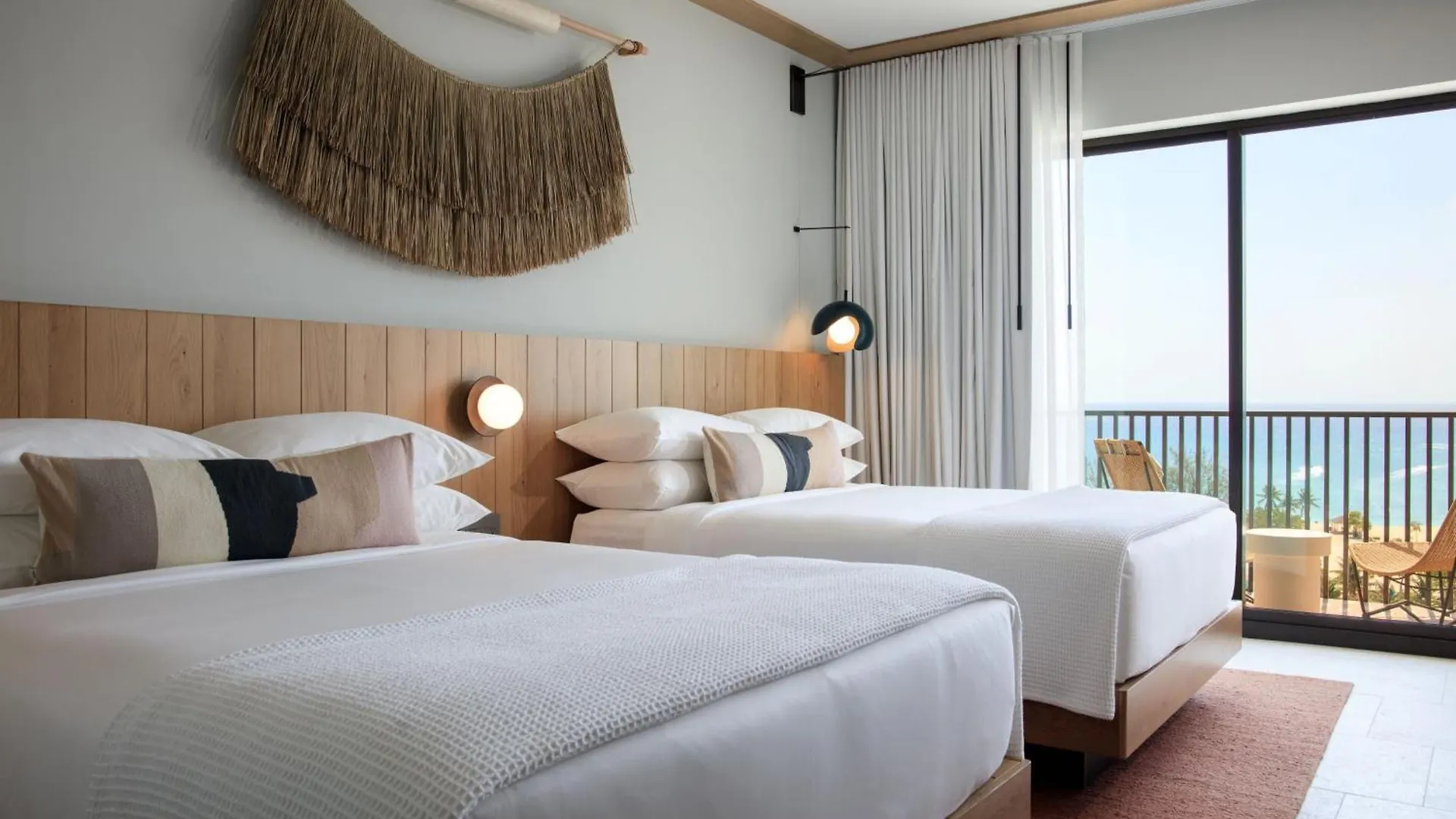 Hotel Indigo Grand Cayman By Ihg West Bay 3*,