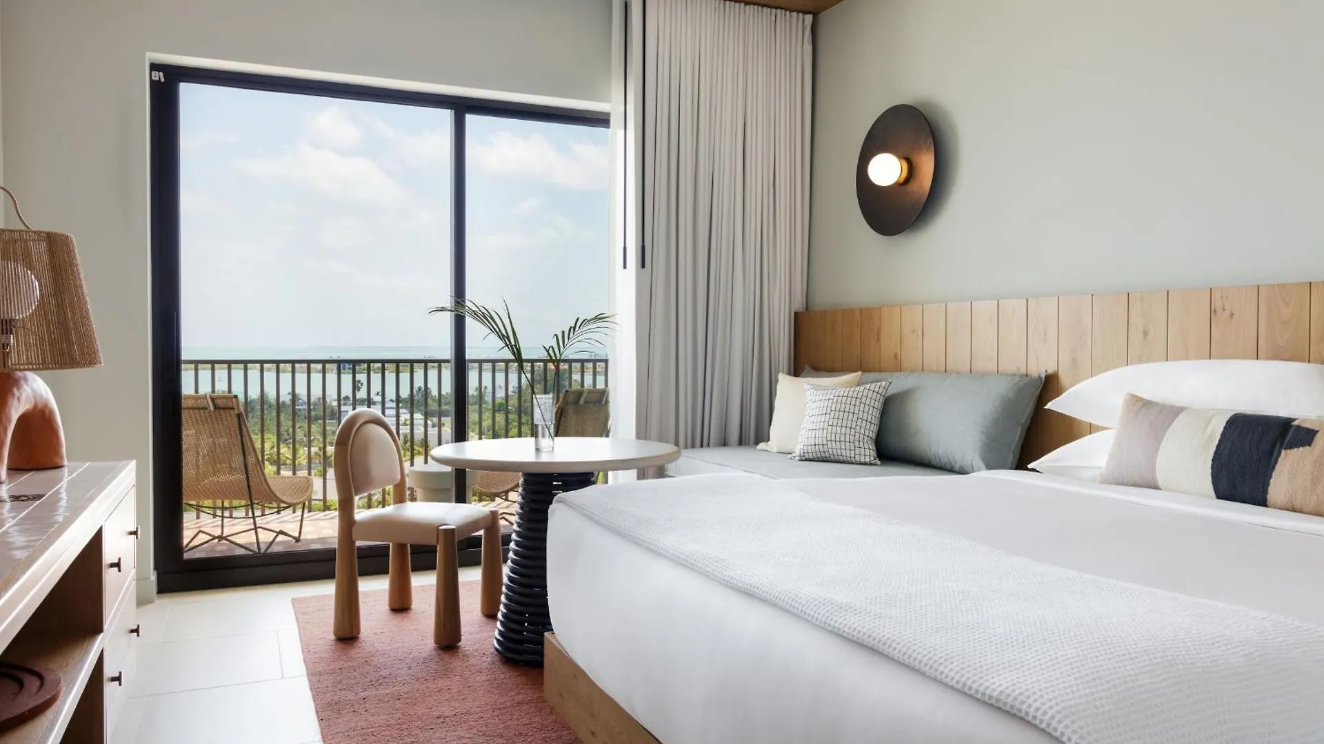 Hotel Indigo Grand Cayman By Ihg West Bay 3*,